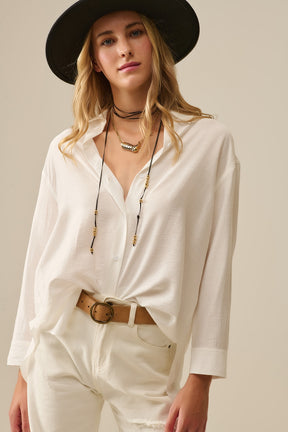 Q2 Camicia a maniche lunghe dal taglio rilassato in bianco