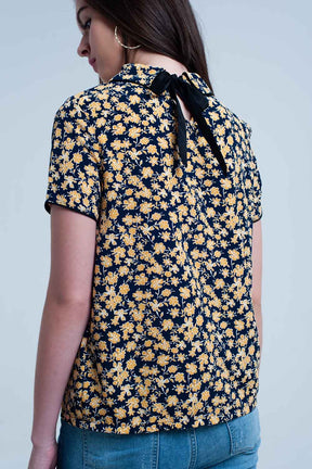 Camicia con stampa di fiori gialli