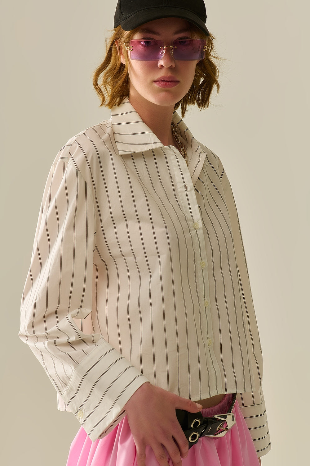 camicia di popeline bianca a righe tagliata
