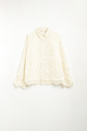 Camicia romantica in pizzo color beige con maniche a palloncino