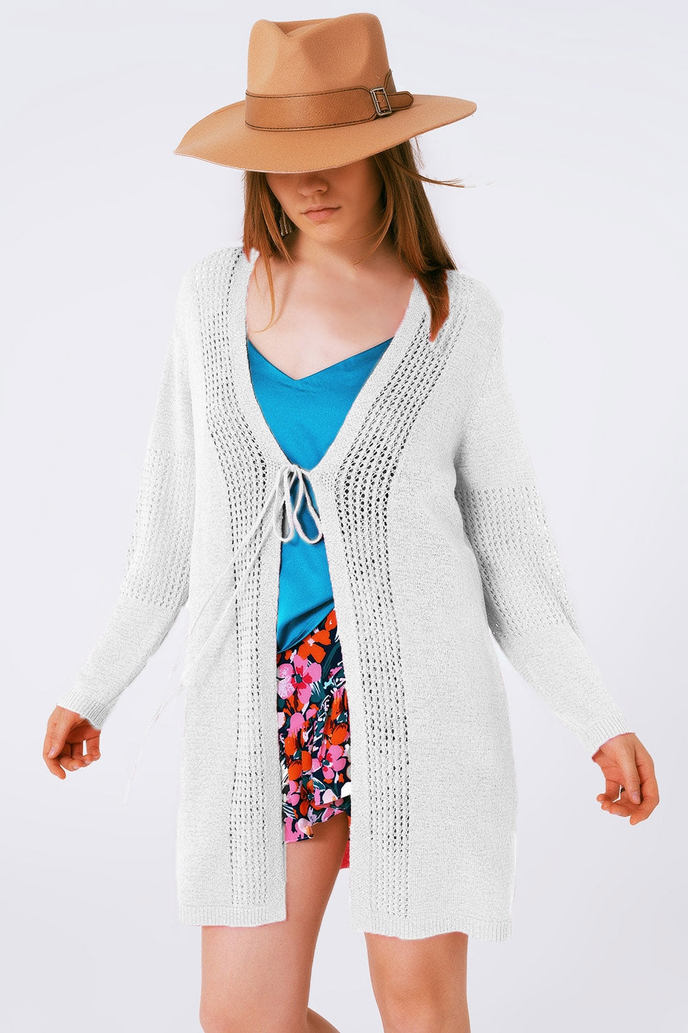 Q2 Cardigan a maglia di cotone medio con cordoncino in Bianco