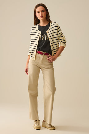 Cardigan crema con strisce nere e bottoni dorati