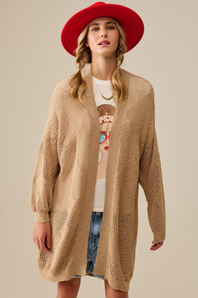 Cardigan drappeggiato color cammello con disegno all'uncinetto