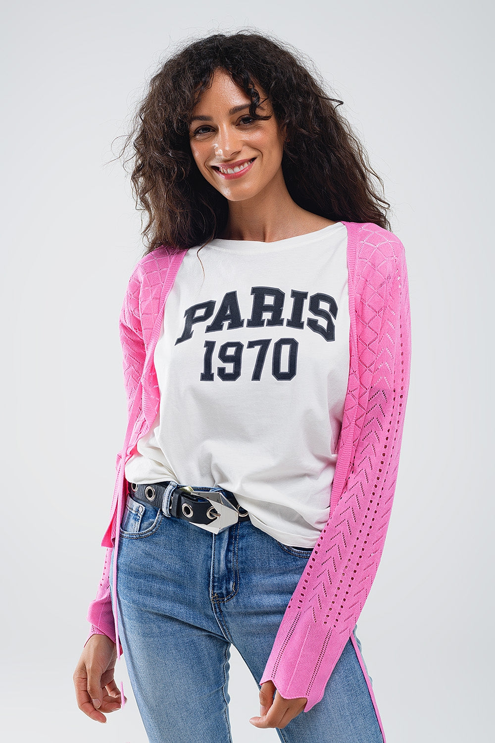 Q2 Cardigan rosa con stampa argyle e chiusura a cravatta