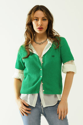 Q2 Cardigan verde con maniche corte e chiusura frontale con bottone