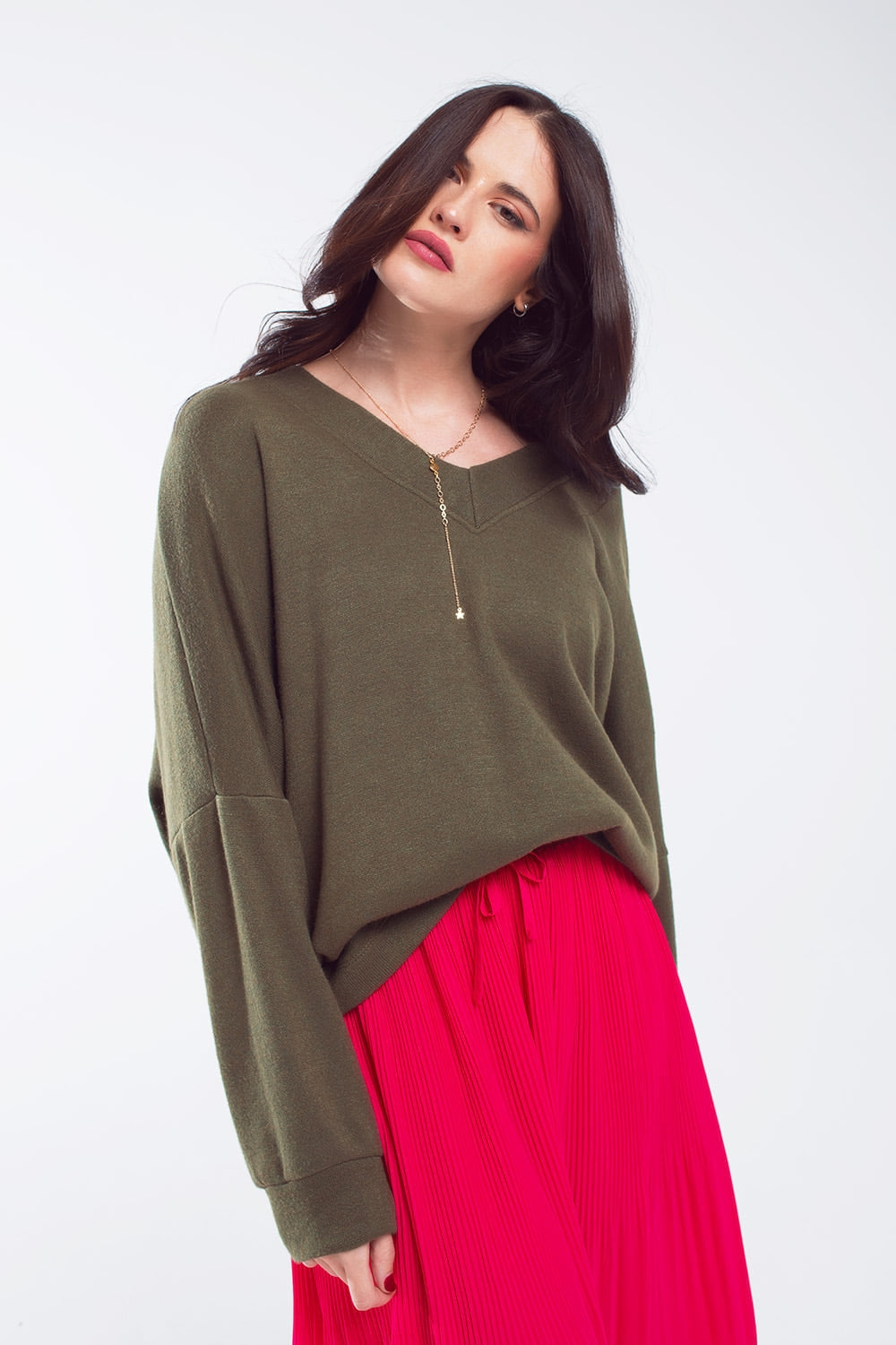 Felpa oversize verde oliva con scollatura a V