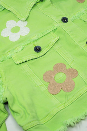 Giacca cropped con tasche sul petto e dettagli floreali in verde