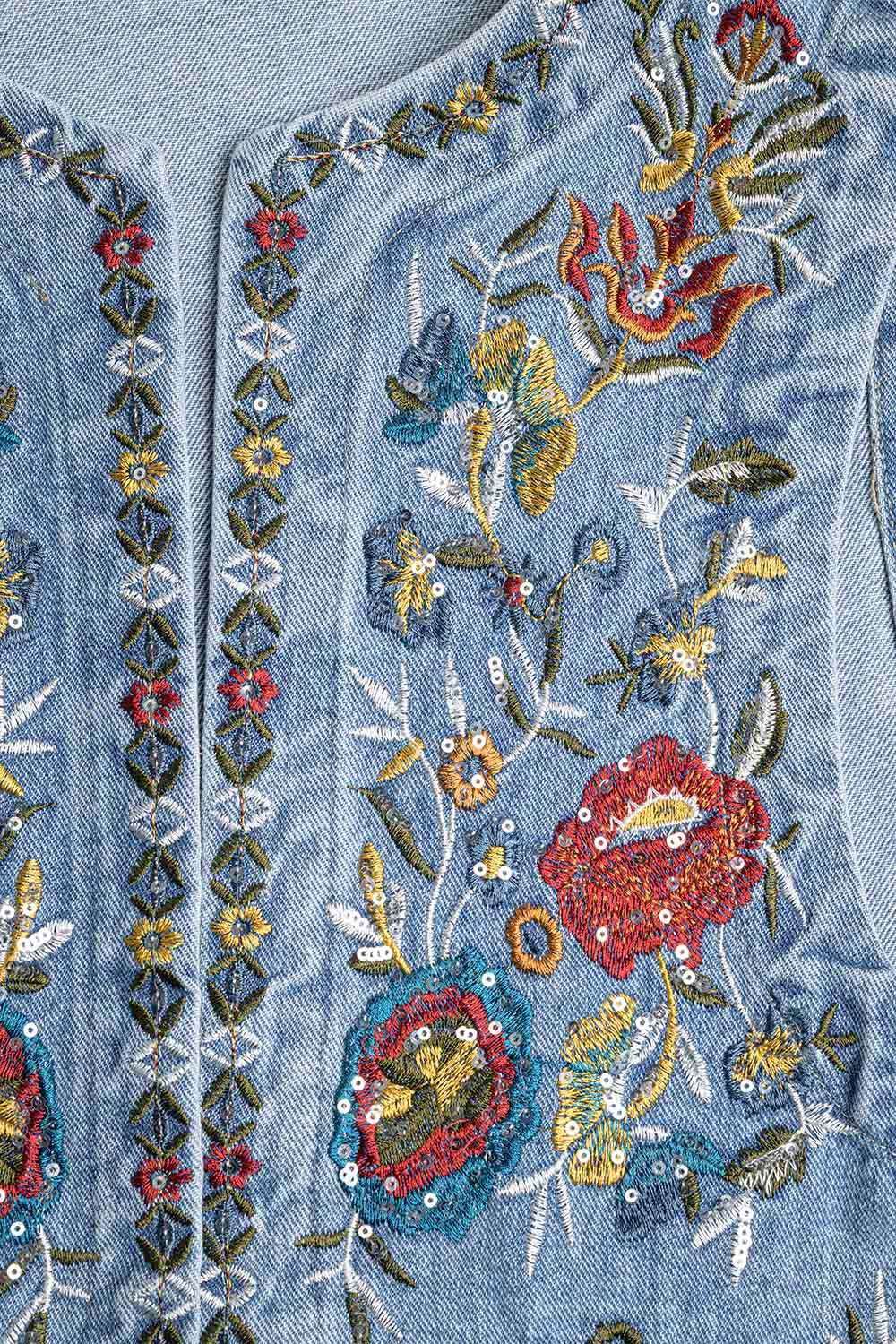 Gilet in denim con ricamo floreale