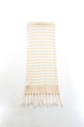 Q2 Gonna midi bianca all'uncinetto con strisce beige e orlo a frange