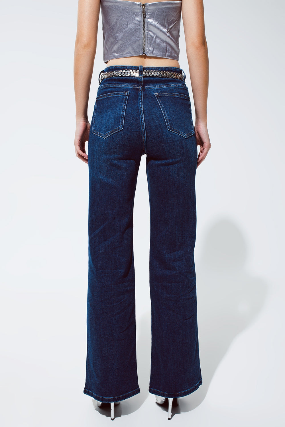 Jeans a gamba dritta con dettaglio strass in blu