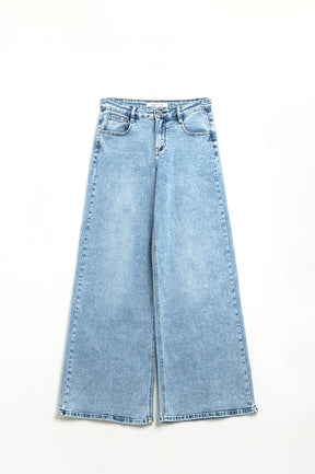 Q2 Jeans a gamba larga lavaggio chiaro