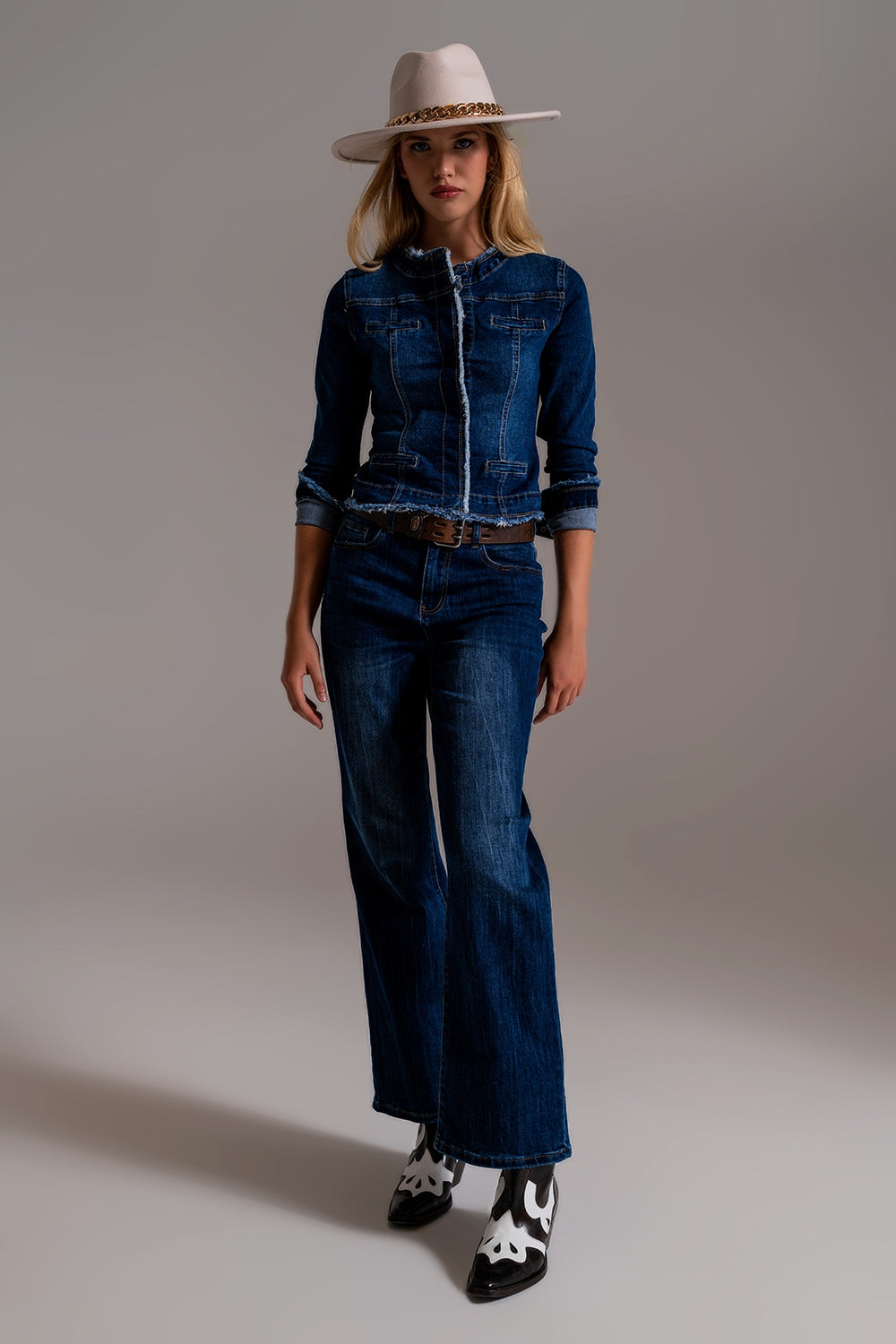 Jeans a gamba larga stile anni '70 in denim blu lavaggio medio