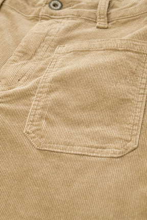 Jeans a gamba tesa in velluto a coste color cammello con tasche