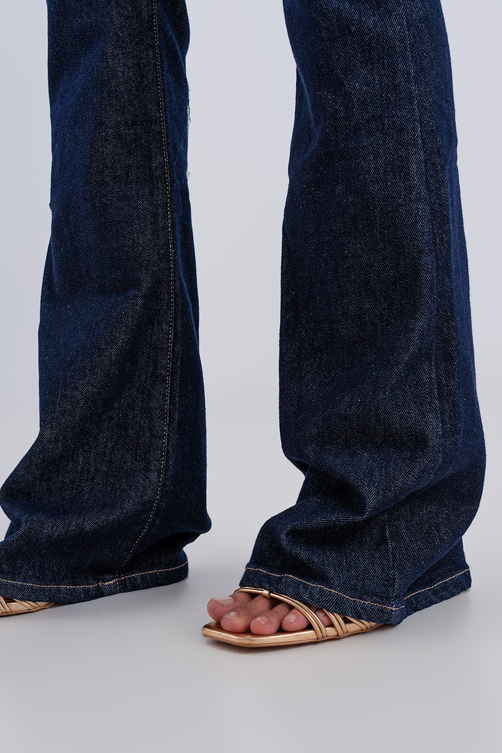 Jeans a zampa a vita alta lavaggio scuro
