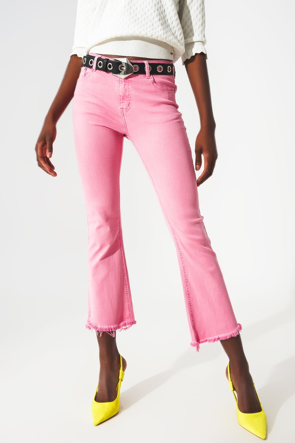 Q2 Jeans a zampa Rosa chewing gum con orlo grezzo