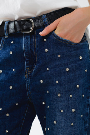 Jeans blu dritti con dettagli frontali in strass e bordi sfrangiati
