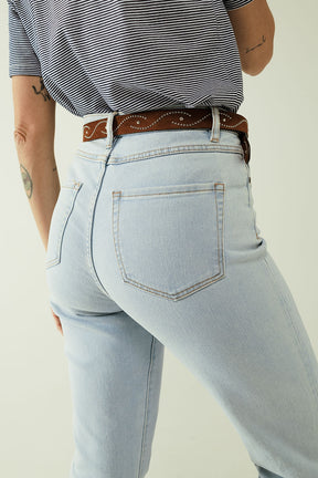 Jeans dritti blu chiaro con orlo e cinque tasche