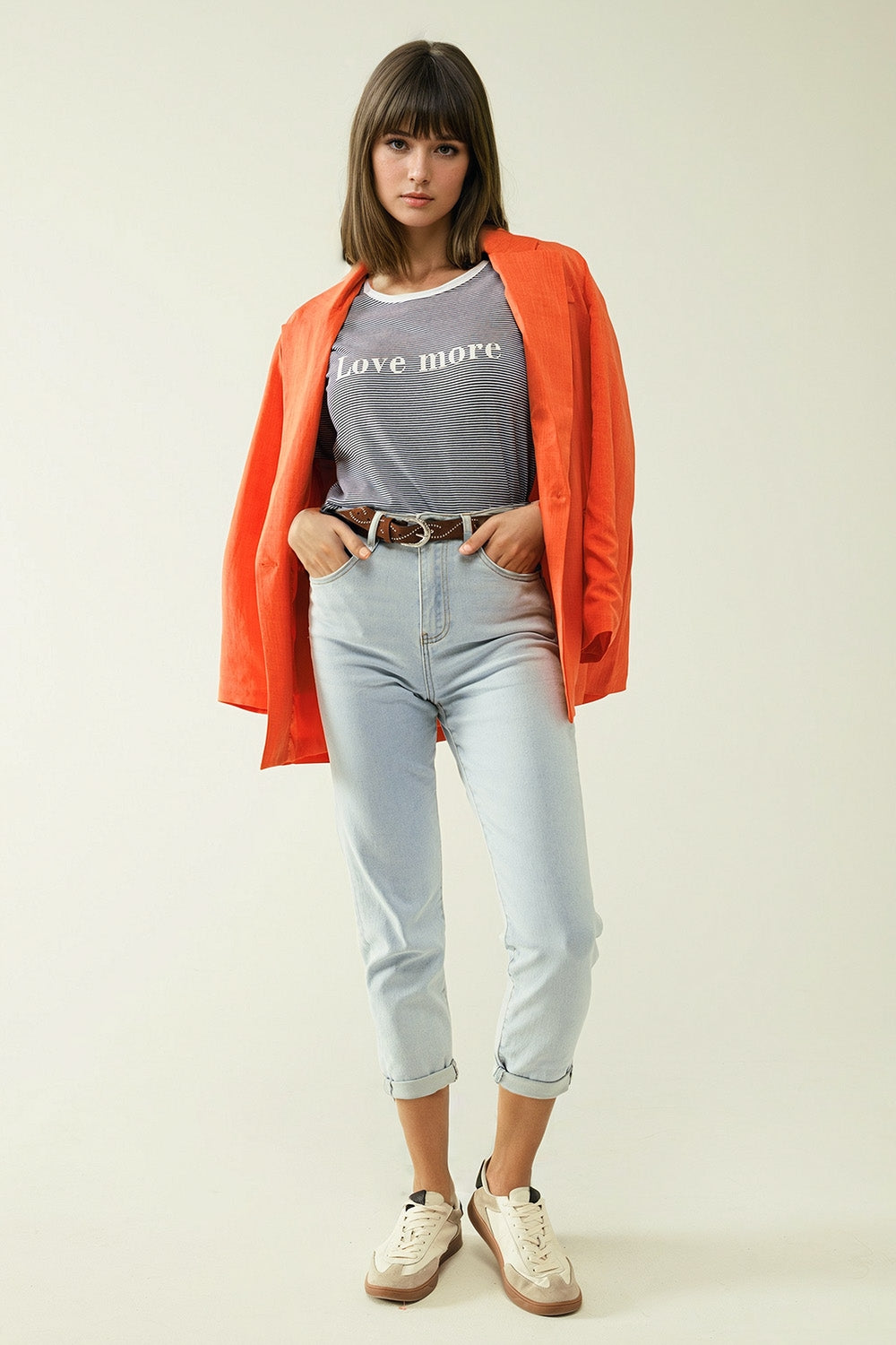 Jeans dritti blu chiaro con orlo e cinque tasche