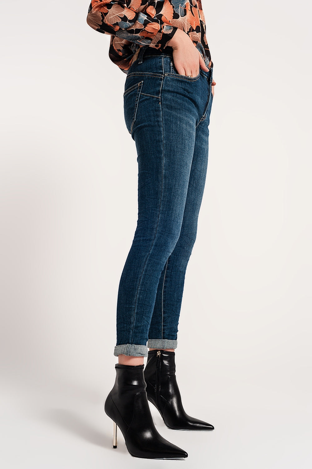 Jeans effetto push up skinny lavaggio blu medio elasticizzati