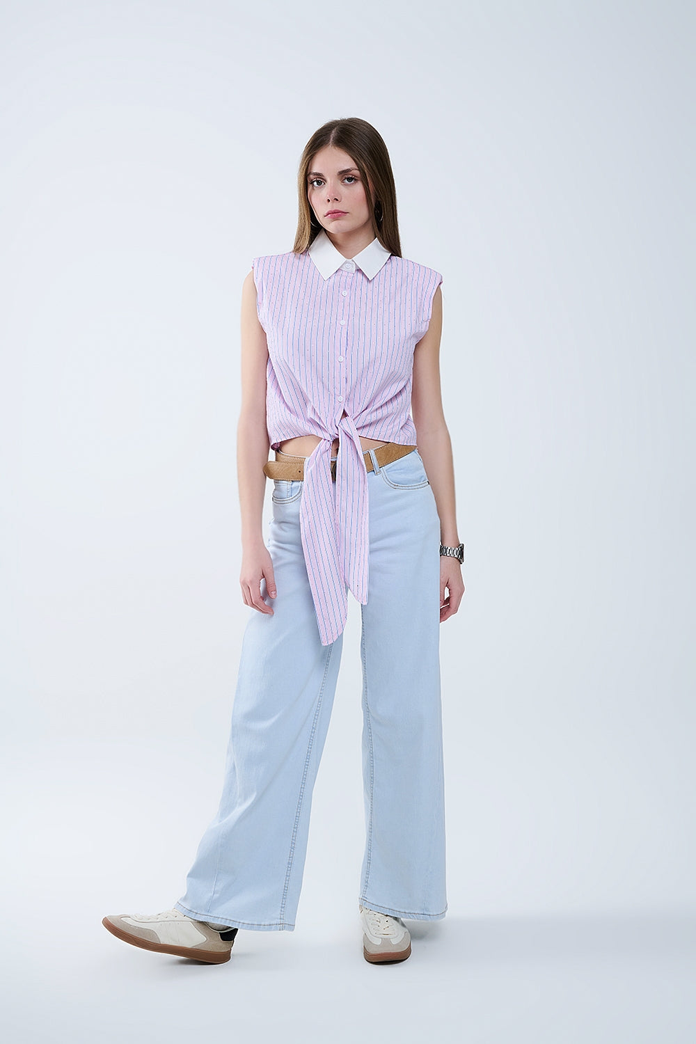 Jeans oversize a gamba dritta con lavaggio chiaro