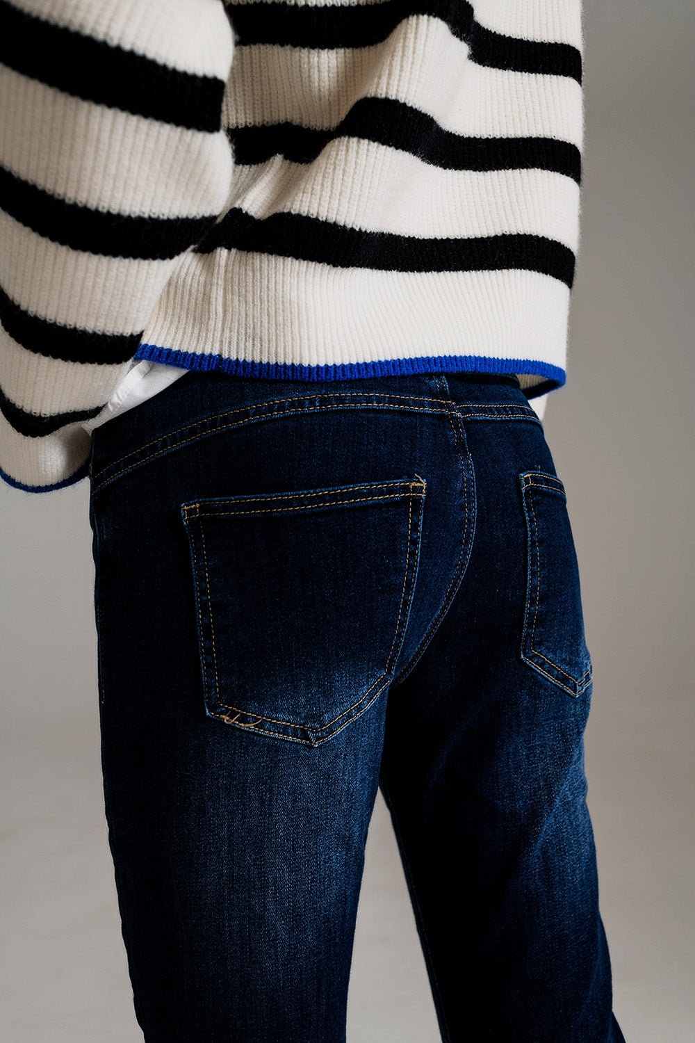 Jeans skinny a lavaggio scuro con elastan elastico