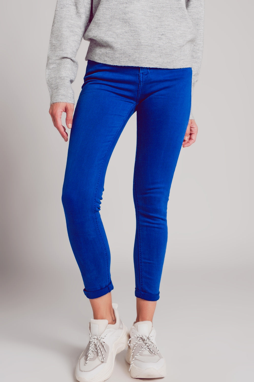 Q2 Jeans skinny a vita alta in blu electrico