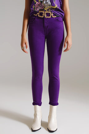 Q2 Jeans skinny alla caviglia viola con morbide rughe