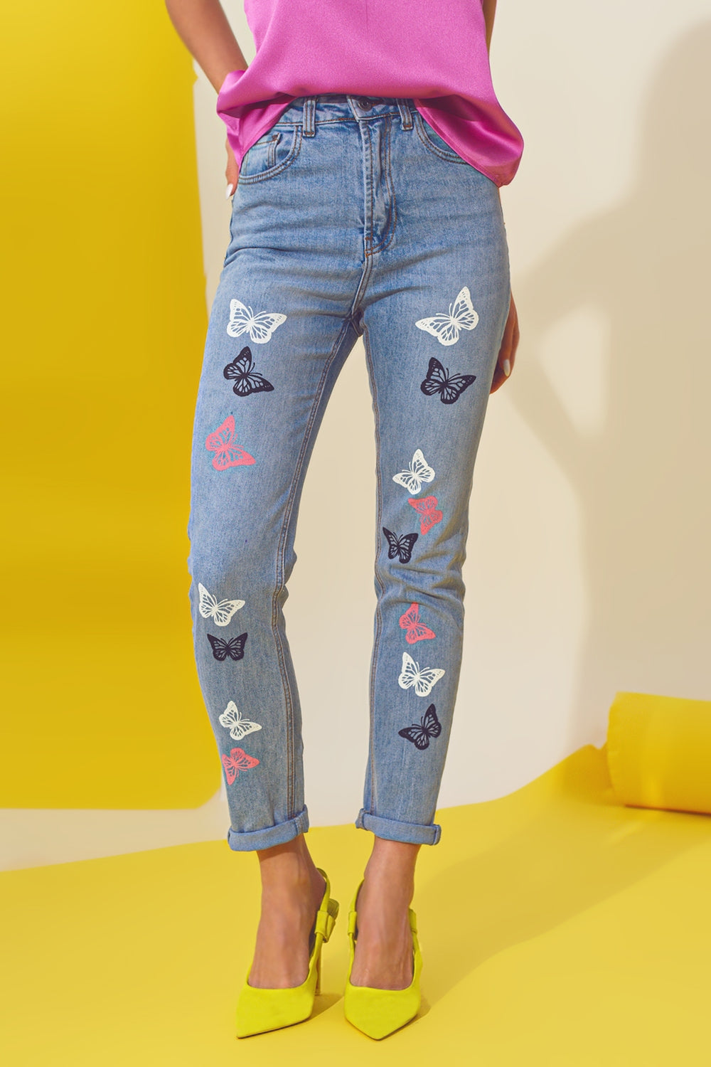Jeans skinny con dettaglio farfalla in lavaggio blu chiaro