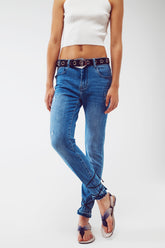 Q2 Jeans skinny con dettaglio lavato sull'orlo