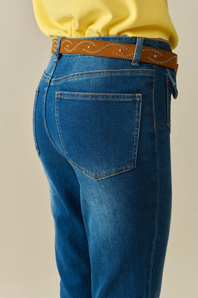 jeans svasati a lavaggio medio con tasche