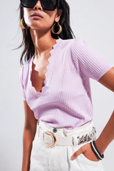 Q2 Maglia a coste color lilla con scollo a V