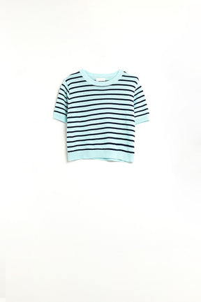 Maglia corta verde menta con strisce blu scuro