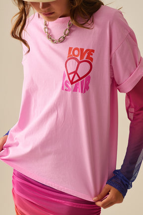 Q2 Maglietta rosa con logo Love is Air e Cuore con Pace