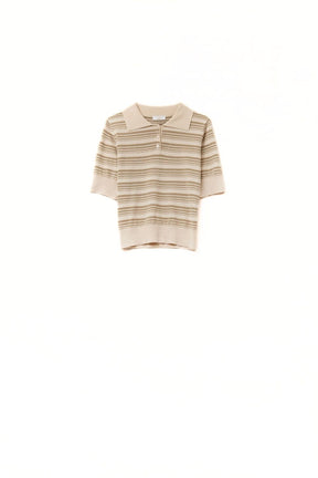Maglione a righe beige e cammello con collo a polo