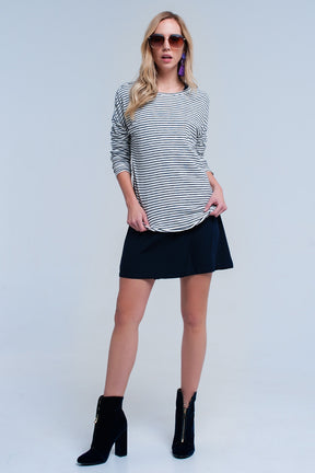 Maglione asimmetrico a righe blu