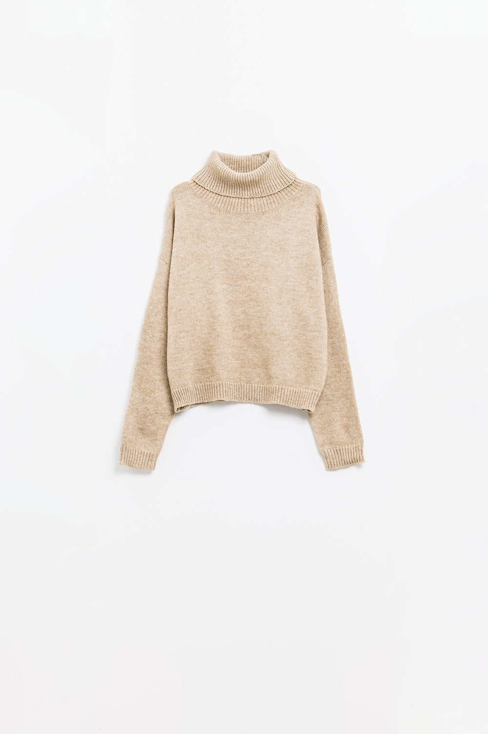 Maglione beige largo con maniche scese