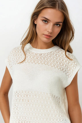 Q2 Maglione bianco con morbida maglia aperta e maniche scese