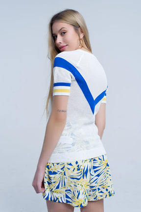 Maglione bianco traforato con dettagli blu