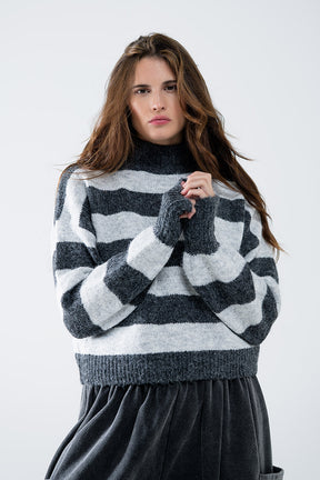 maglione dolcevita a righe grigie