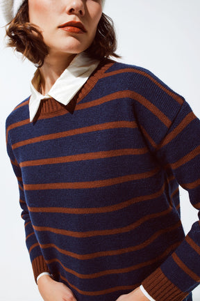 Maglione girocollo a righe in blu e arancio ruggine