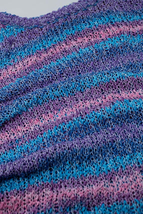 Maglione girocollo a righe in maglia aperta nei toni del viola e del blu