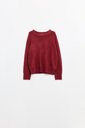 Q2 Maglione girocollo bordeaux con dettaglio di cucitura sulla manica