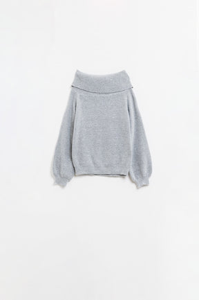 Maglione grigio con scollo a barca e paillettes