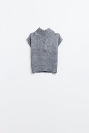 Q2 Maglione grigio senza maniche a collo alto con chiusura a zip