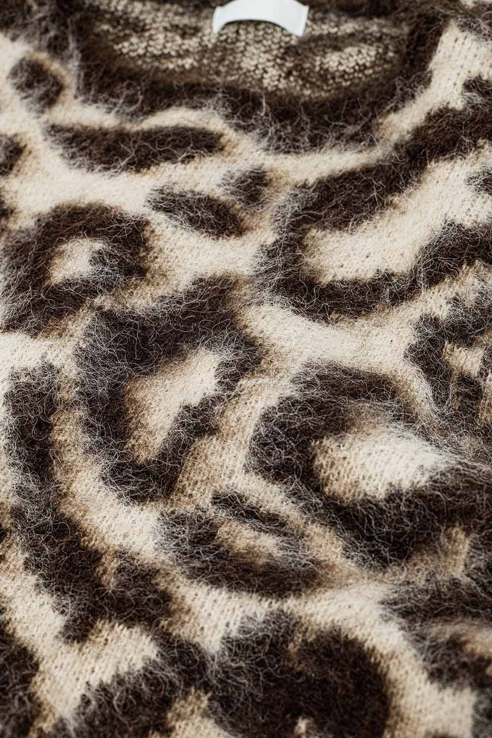 maglione leopardato beige in maglia di lana