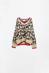 Q2 Maglione leopardato con scollo a V e dettaglio a righe rosse