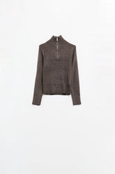 Q2 Maglione marrone a coste con chiusura a zip