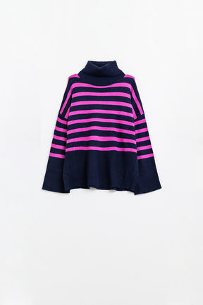 Maglione oversize a collo alto color navy con righe fucsia e spacchetti laterali