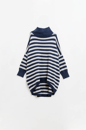 Maglione oversize a collo alto con ali di pipistrello e strisce in blu navy e grigio