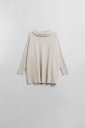 Q2 maglione oversize beige con maniche a costine aderenti